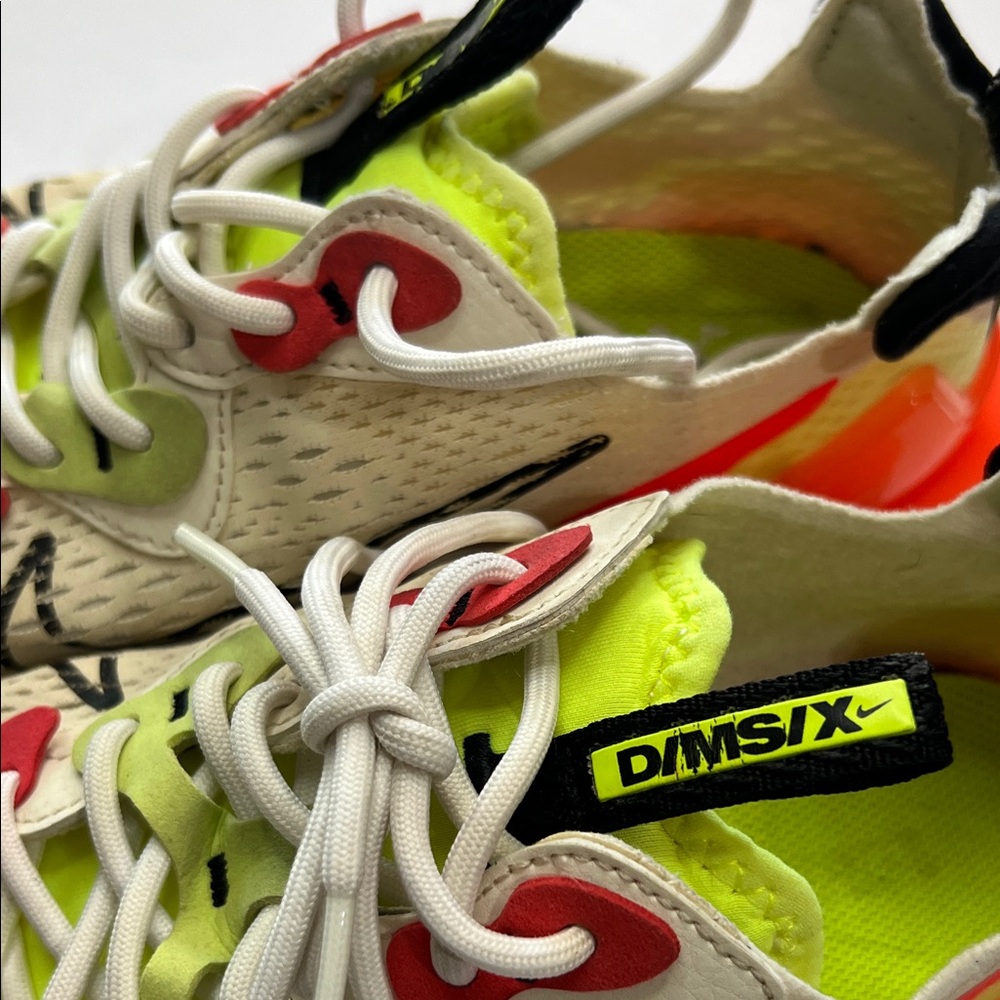 Nike Women’s Reaction Vision D/MS/X Tennis Shoes - Picture 2 of 11